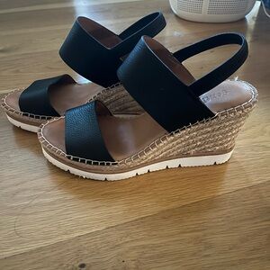 Gentle Souls Black and Tan Wedge Sandals